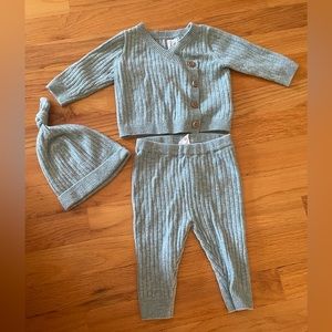 Adorable baby gap 0-3 month set